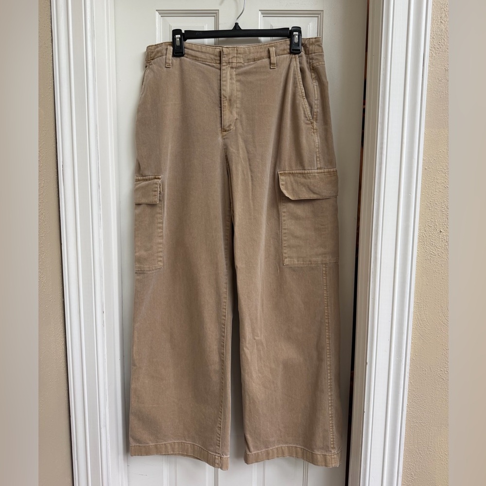 Gap Loose Khaki Cargo Pants in Mojave Women’s Size 12 - Picture 4 of 8